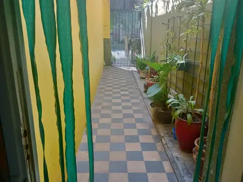 Depto Tipo Casa en Venta en Remedios de Escalada, USD 55.000