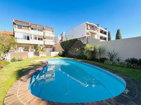 Departamento 2 ambientes con cochera en venta en Martinez
