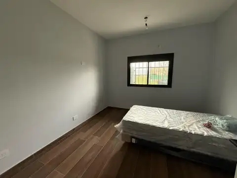 Casa 3 ambientes con 2 baños