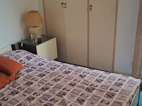 SE VENDE CON AMOBLADO