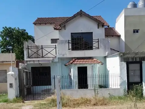 OPORTUNIDAD VENTA CASA 4 AMBIENTES EN ITUZAINGO NORTE 