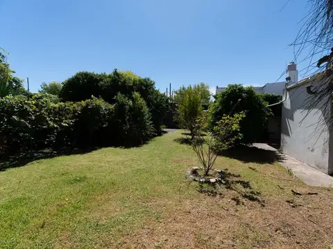CASA EN VENTA LA PLATA