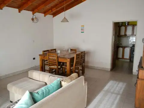 Teniente Farias 1700