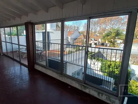 Depto Tipo Casa en Venta de 5 ambientes
