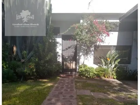Casa en Venta con 1 cochera