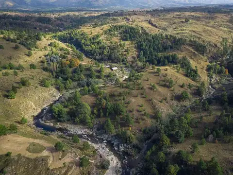 CAMPO 5 HA CON COSTA  ARROYO- ATHOS PAMPA