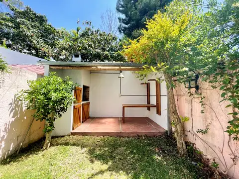 Depto Tipo Casa en Alquiler de 2 dormitorios