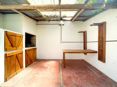 Depto Tipo Casa en Alquiler en Vicente López, USD 1.300