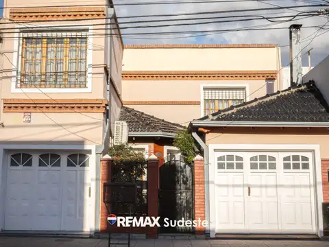 VENTA CASA DOS PLANTAS 