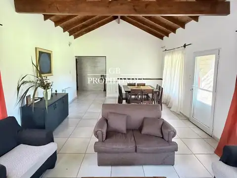Casa en Alquiler de 4 dormitorios