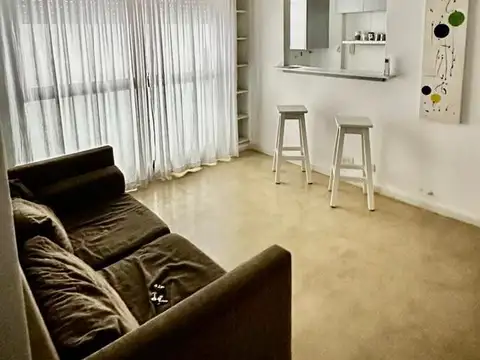 Depto. 2 Amb. (Interno / Lateral) a 3/c de Av. Santa Fe