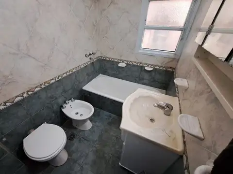Departamento en Alquiler en Villa del Parque, $ 800.000