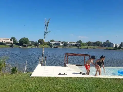 Casa  en Alquiler en San Sebastian, Escobar, G.B.A. Zona Norte