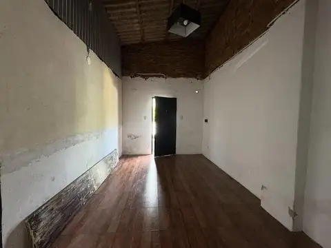 Local en Alquiler en Campana, $ 600.000