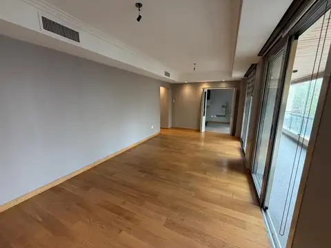 Departamento en Alquiler de 3 dormitorios