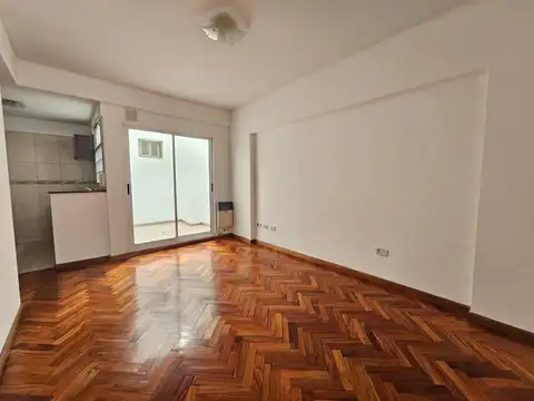 Rocamora 4400 Departamento 2 Ambientes Patio Balcón Alquiler