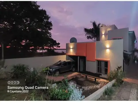 Vendo o permuto Casa  Barrio privado con vista al Rio y muelle Posadas