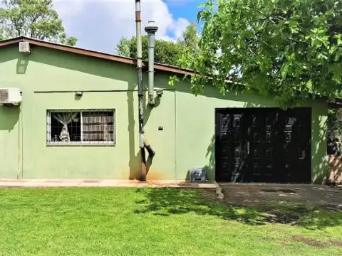 CASA QUINTA  SOBRE LOTE DE 2250 M2 EN GENERAL RODRÍGUEZ, ESCUCHA OFERTAS
