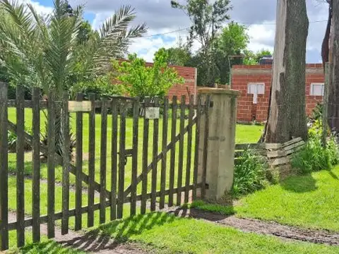 Andrés de Robles 813 , Piso 0