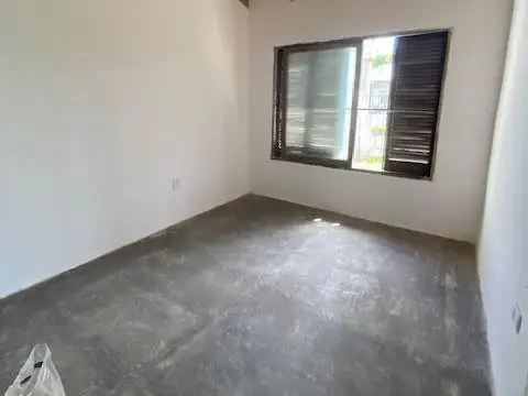 Casa en Venta en Moron Sur, USD 65.000