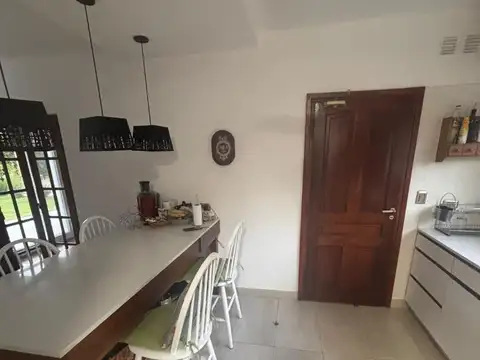 Casa 5 ambientes con 5 baños