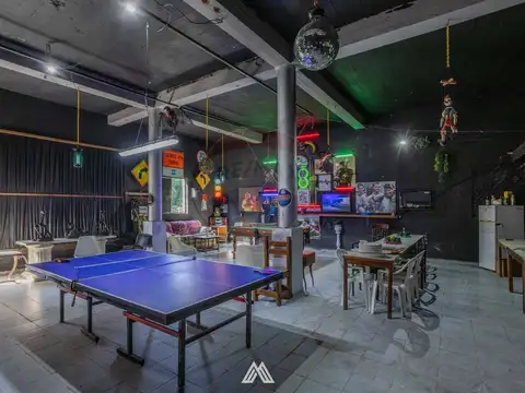 Local en Venta 82 años