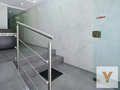 Oficina 6 ambientes con 3 baños