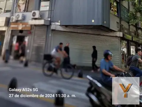 Tacuarí y Avenida Rivadavia
