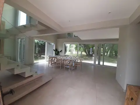 Casa en Alquiler de 3 dormitorios