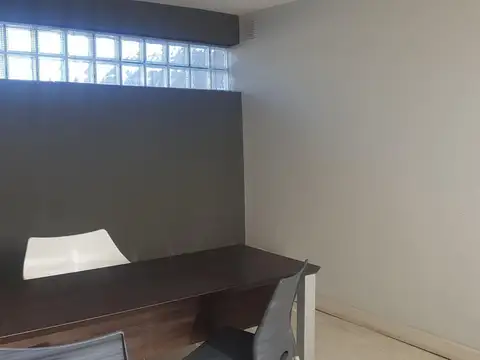Oficina 3 ambientes con 1 baño