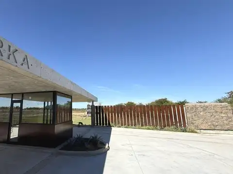 LOTE EN VENTA en Barrio Cerrado con amenities | PIRKA | 501 y 165 - Joaquín Gorina - La Plata