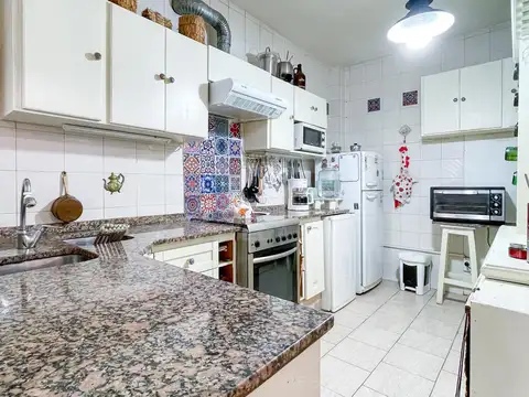 Casa 4 ambientes con 3 baños