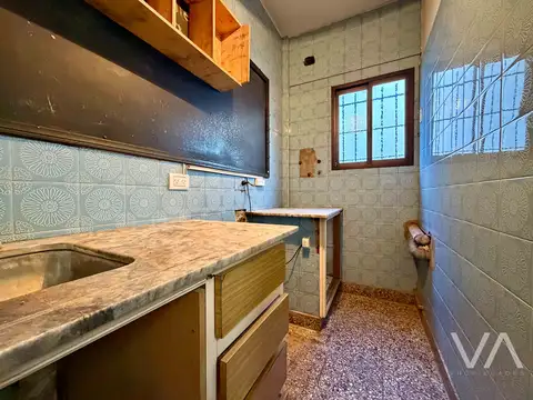 Casa 7 ambientes con 4 baños