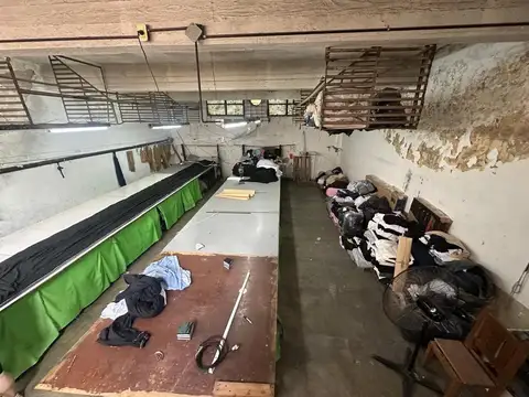 Local en Venta Via Pública