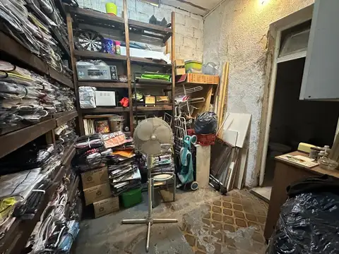 Local, galpón, planta baja y primer piso