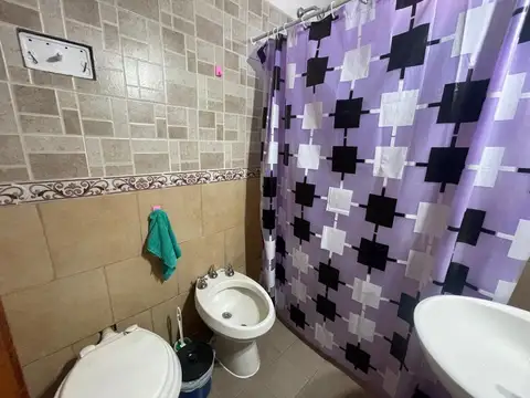 VENTA CASA 4 DORMITORIOS VILLA CARLOS PAZ