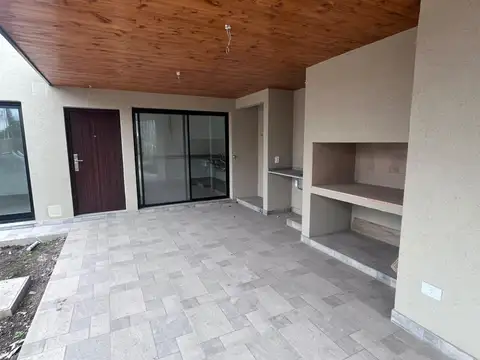 Casa en Venta en Roldan, San Lorenzo