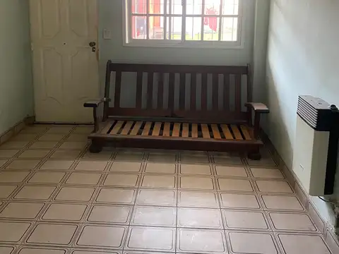 Depto Tipo Casa en Venta en San Antonio de Padua, USD 60.000