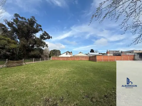 Terreno en Venta en Barrio Bosque Peralta Ramos, USD 290.000