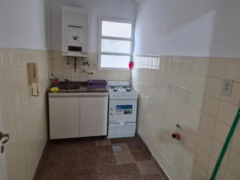 Departamento en Alquiler en Monserrat, $ 600.000