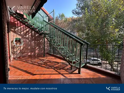 Depto Tipo Casa en Venta de 5 ambientes