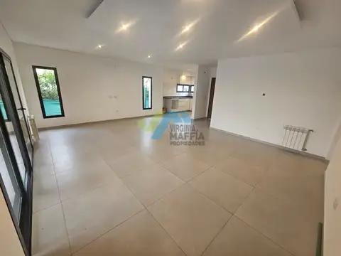 Casa en Venta en Pilar del Este - Santa Lucia, USD 160.000