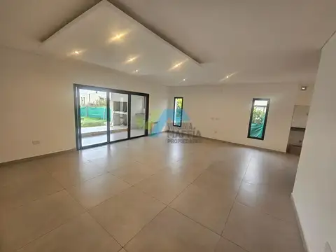 Barrio Cerrado Santa Lucia - Pilar del Este 100
