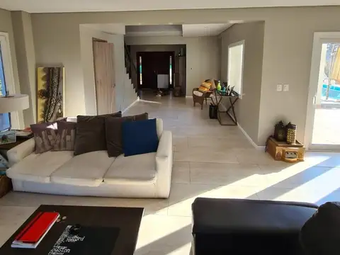 Casa en Venta de 5 dormitorios