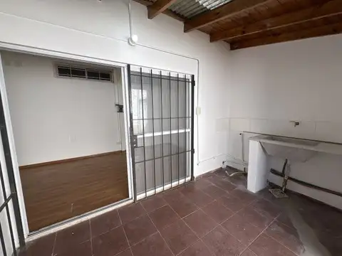 Joaquin V. Gonzalez 913 , Piso 0