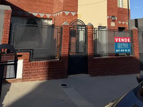 Amplia Casa de Barrio 