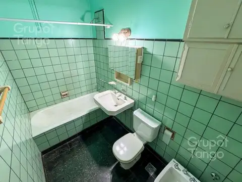 Depto Tipo Casa 4 ambientes con 2 baños