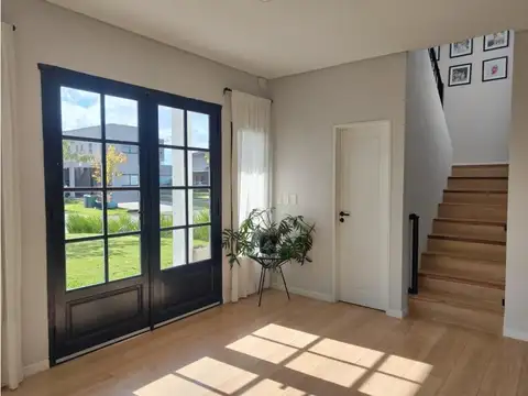 Casa en Venta en Puertos - Acacias, USD 350.000