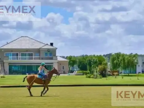 VENTA LOTE  LA PROVIDENCIA CANCHA POLO GIMNASIO FULL AMENITIES