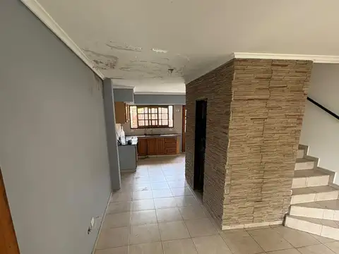 Casa en Alquiler en Villa Adelina, $ 1.300.000